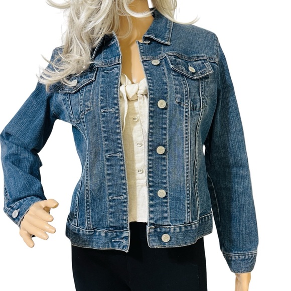 The Gap Light Blue Stretch Jean Jacket Sz Medium - Picture 14 of 14